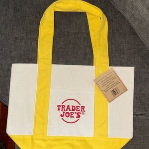 Trader Joe’s mini cavas bag ~Sold out~